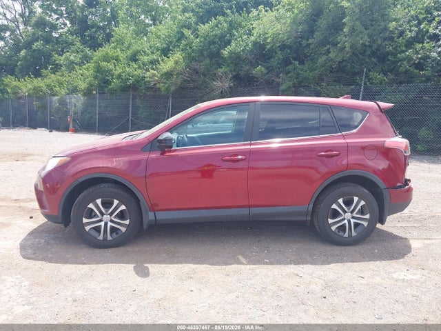 2T3BFREV5JW820989 Toyota RAV4 LE