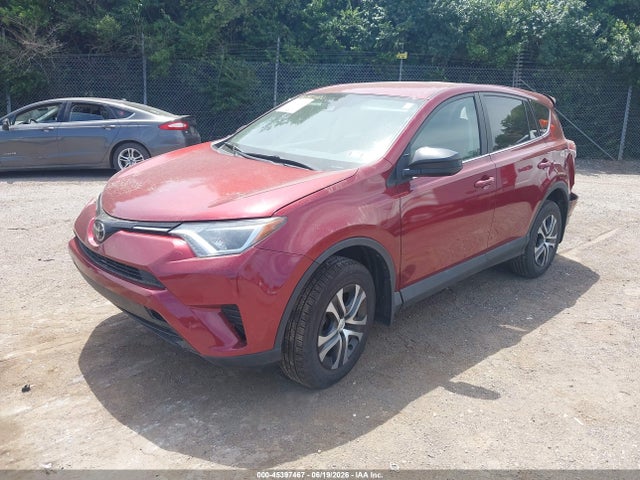 2T3BFREV5JW820989 Toyota RAV4 LE