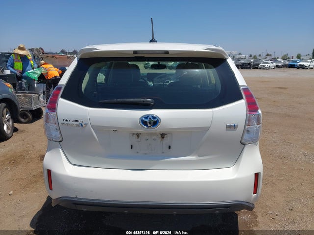 Toyota Prius V Four 2017 JTDZN3EU7HJ058991 Image 16