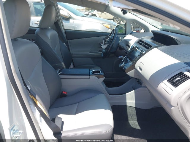 Toyota Prius V Four 2017 JTDZN3EU7HJ058991 Image 5