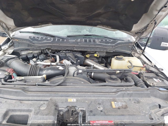 45397511 :رقم المزاد ، 1FD0X5HT4HEC91202 vin ، 2017 Ford F-550 Chassis Lariat/xl/xlt مزاد بيع