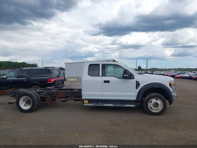45397511 :رقم المزاد ، 1FD0X5HT4HEC91202 vin ، 2017 Ford F-550 Chassis Lariat/xl/xlt مزاد بيع
