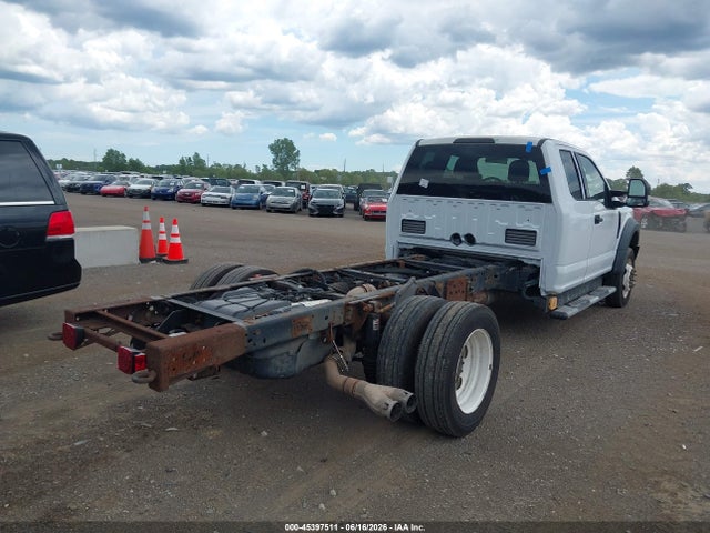 45397511 :رقم المزاد ، 1FD0X5HT4HEC91202 vin ، 2017 Ford F-550 Chassis Lariat/xl/xlt مزاد بيع
