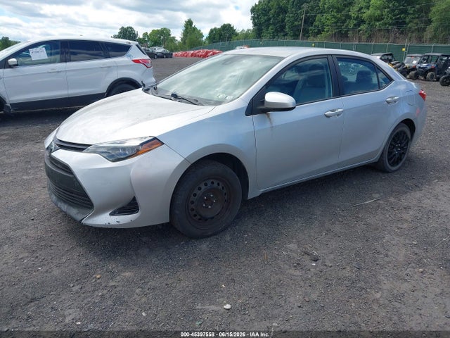 2017 Toyota Corolla Le მანქანა იყიდება აუქციონზე, vin: 5YFBURHE6HP664953, აუქციონის ნომერი: 45397558