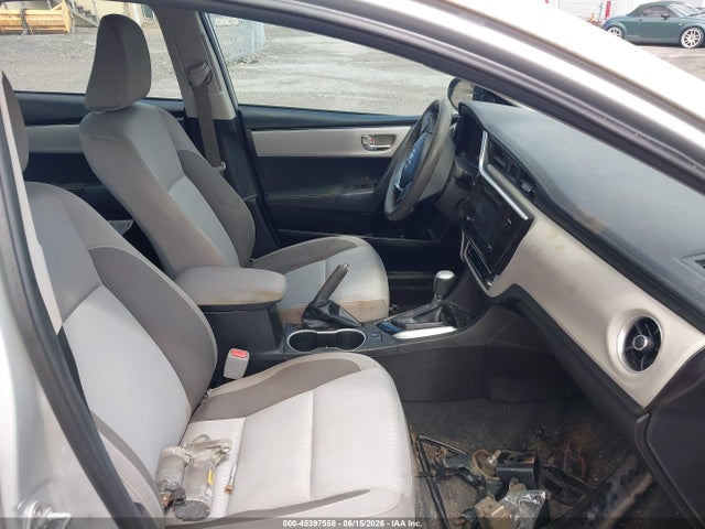 2017 Toyota Corolla Le მანქანა იყიდება აუქციონზე, vin: 5YFBURHE6HP664953, აუქციონის ნომერი: 45397558