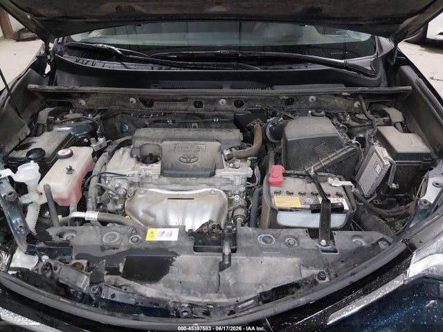 Toyota RAV4 LE 2018 JTMBFREV8JJ723512 Image 10