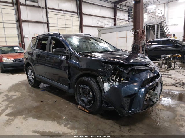 Toyota RAV4 LE 2018 JTMBFREV8JJ723512 Image 14