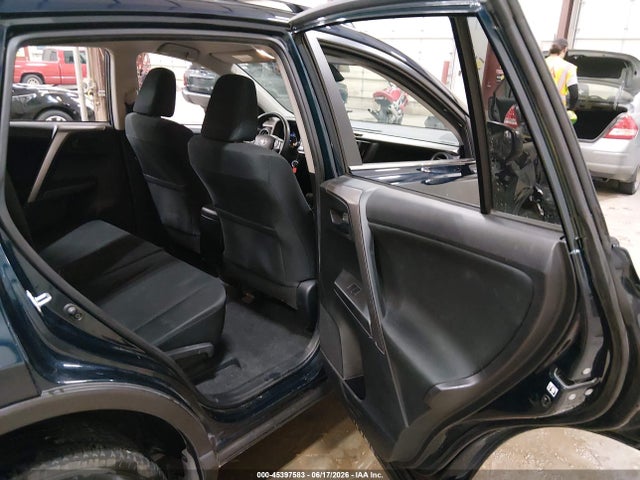 Toyota RAV4 LE 2018 JTMBFREV8JJ723512 Image 8