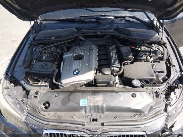 2007 Bmw 525i მანქანა იყიდება აუქციონზე, vin: WBANE53517CW67435, აუქციონის ნომერი: 45397596