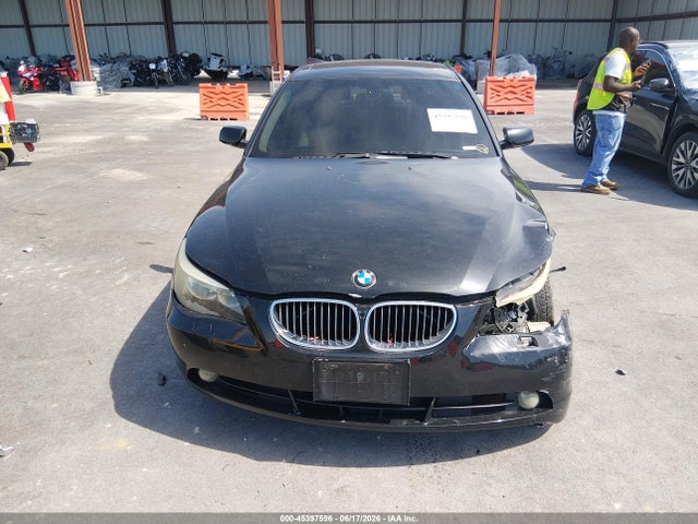 2007 Bmw 525i მანქანა იყიდება აუქციონზე, vin: WBANE53517CW67435, აუქციონის ნომერი: 45397596