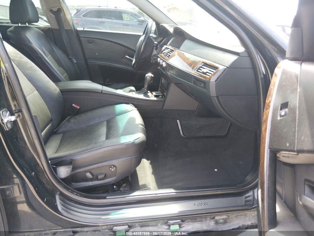 2007 Bmw 525i მანქანა იყიდება აუქციონზე, vin: WBANE53517CW67435, აუქციონის ნომერი: 45397596