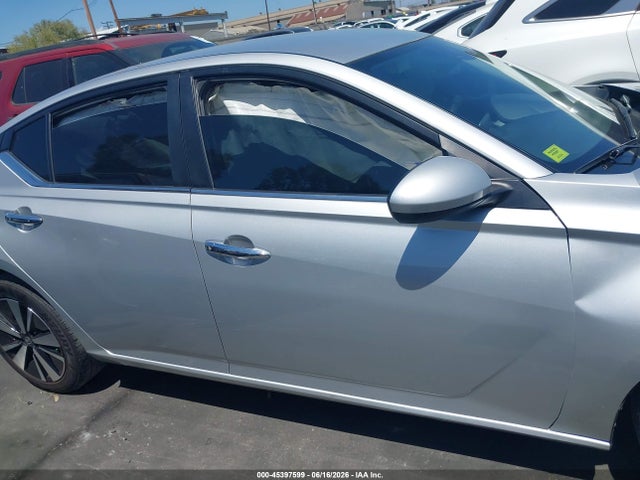 1N4BL4DV4NN308317 Nissan Altima Sv Fwd