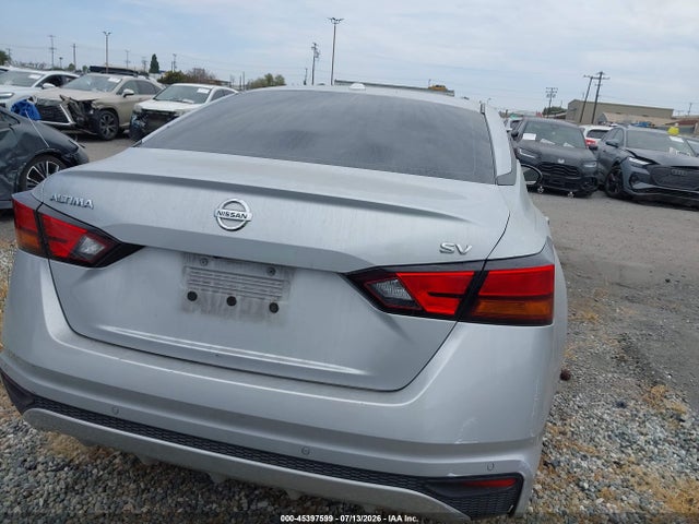 1N4BL4DV4NN308317 Nissan Altima Sv Fwd