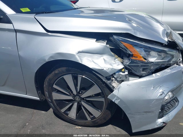 1N4BL4DV4NN308317 Nissan Altima Sv Fwd