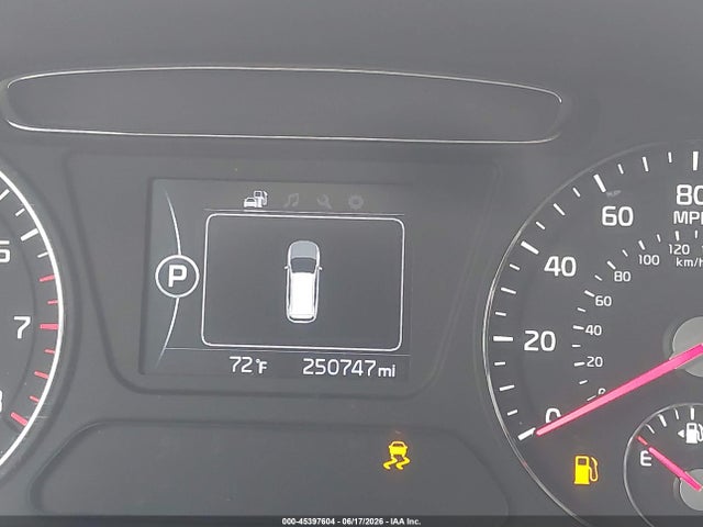 45397604 :رقم المزاد ، 5XYPG4A32HG207229 vin ، 2017 Kia Sorento 2.4l Lx مزاد بيع