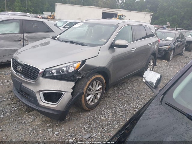 45397604 :رقم المزاد ، 5XYPG4A32HG207229 vin ، 2017 Kia Sorento 2.4l Lx مزاد بيع