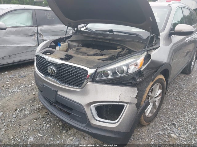 45397604 :رقم المزاد ، 5XYPG4A32HG207229 vin ، 2017 Kia Sorento 2.4l Lx مزاد بيع