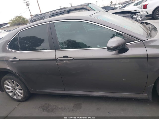 Toyota CAMRY LE 2020 4T1C11AK1LU973641 Image 14