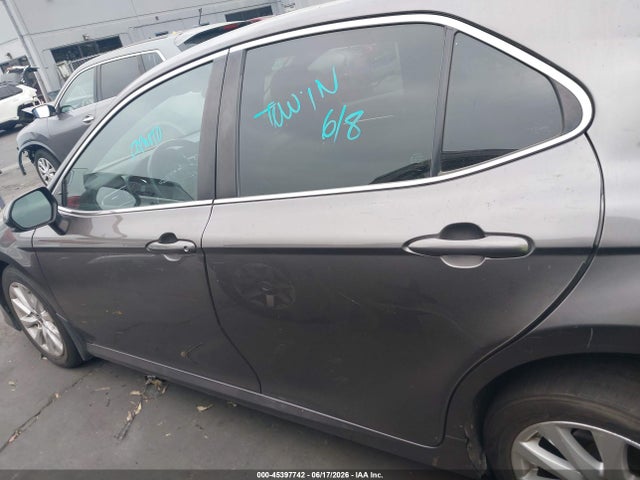 Toyota CAMRY LE 2020 4T1C11AK1LU973641 Image 15