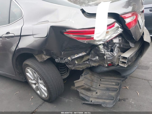 Toyota CAMRY LE 2020 4T1C11AK1LU973641 Image 18
