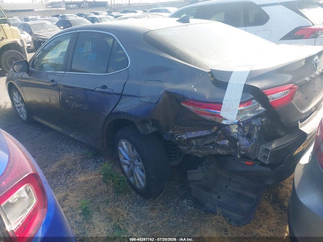 Toyota CAMRY LE 2020 4T1C11AK1LU973641 Image 3