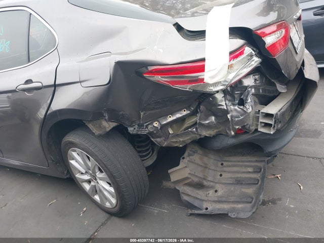 Toyota CAMRY LE 2020 4T1C11AK1LU973641 Image 6
