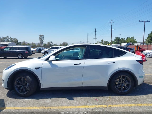45397791 :رقم المزاد ، 7SAYGAEE2RF111773 vin ، 2024 Tesla Model Y Long Range Dual Motor All-wheel Drive مزاد بيع