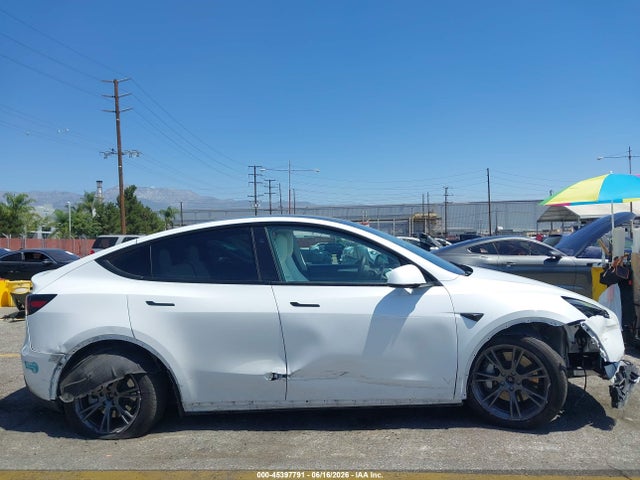 45397791 :رقم المزاد ، 7SAYGAEE2RF111773 vin ، 2024 Tesla Model Y Long Range Dual Motor All-wheel Drive مزاد بيع