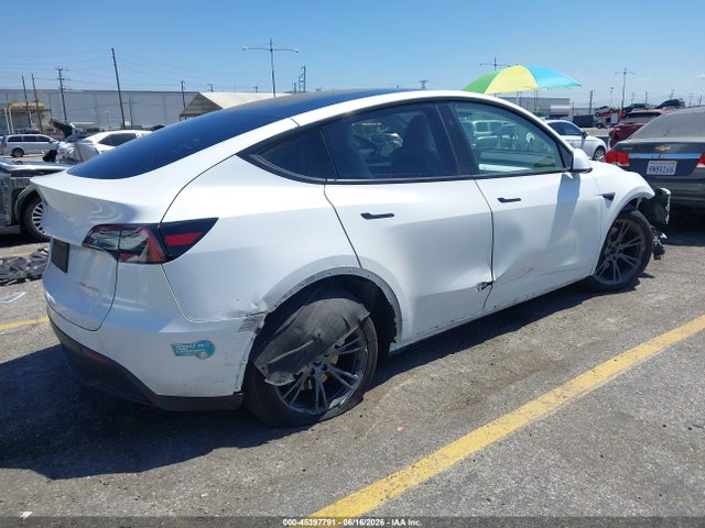 45397791 :رقم المزاد ، 7SAYGAEE2RF111773 vin ، 2024 Tesla Model Y Long Range Dual Motor All-wheel Drive مزاد بيع