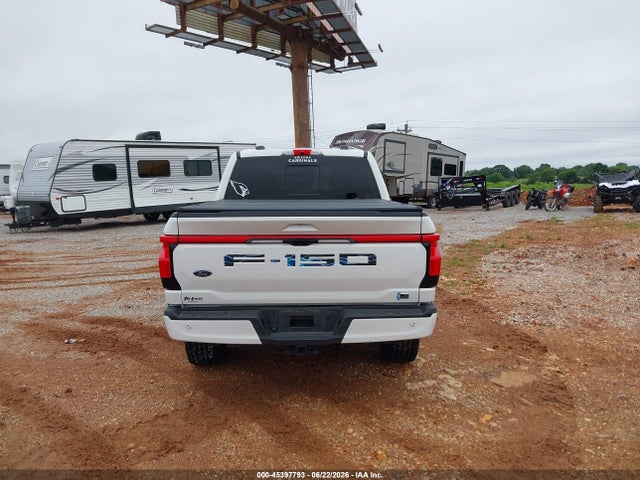 Ford F-150 Lightning Lariat 2022 1FTVW1ELXNWG00896 Image 16