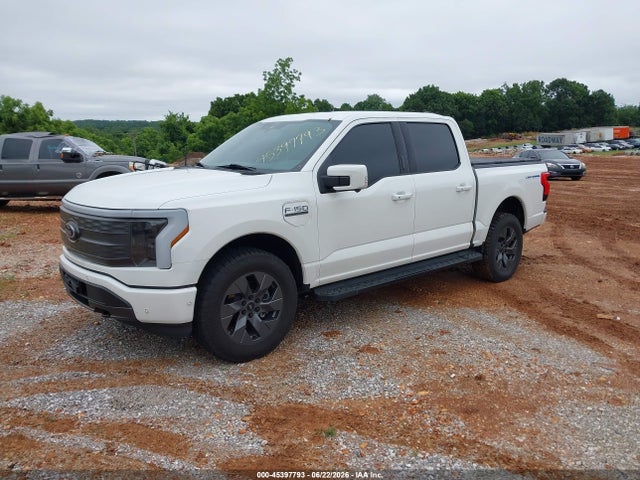 Ford F-150 Lightning Lariat 2022 1FTVW1ELXNWG00896 Image 2