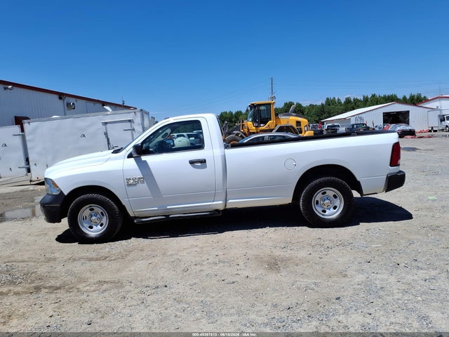 3C6JR7DG4KG504518 RAM 1500 Classic Tradesman 4x4 8&#039; Box