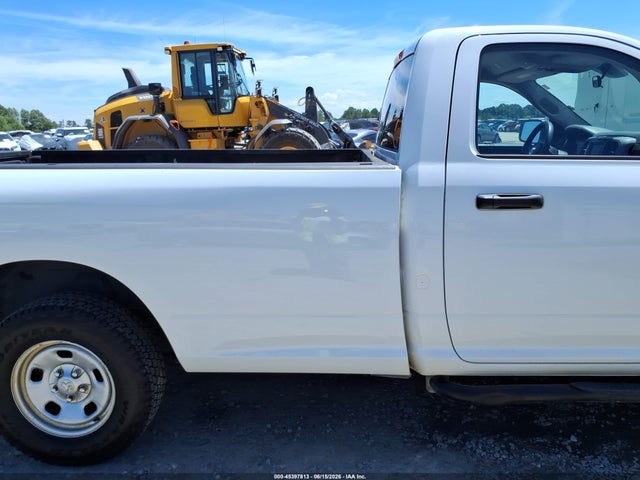 3C6JR7DG4KG504518 RAM 1500 Classic Tradesman 4x4 8&#039; Box