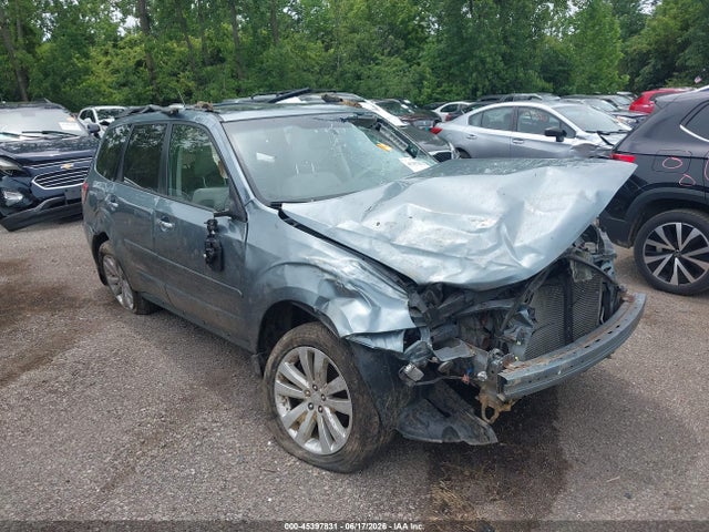 Продаж на аукціоні авто 2013 Subaru Forester 2.5x Premium, vin: JF2SHADCXDH425794, номер лоту: 45397831