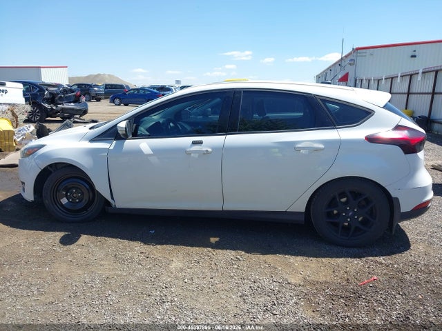 Ford FOCUS SE 2016 1FADP3K29GL203660 Image 14