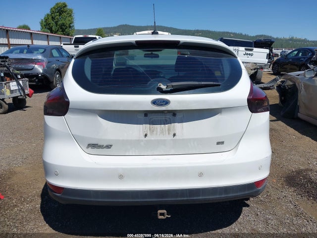 Ford FOCUS SE 2016 1FADP3K29GL203660 Image 16