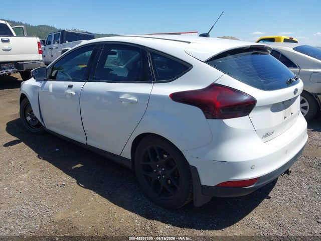 1FADP3K29GL203660 Ford FOCUS SE