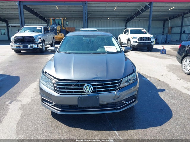 Aukcja sprzedaży 2016 Volkswagen Passat 1.8t S, vin: 1VWAT7A38GC025215, numer aukcji: 45397916