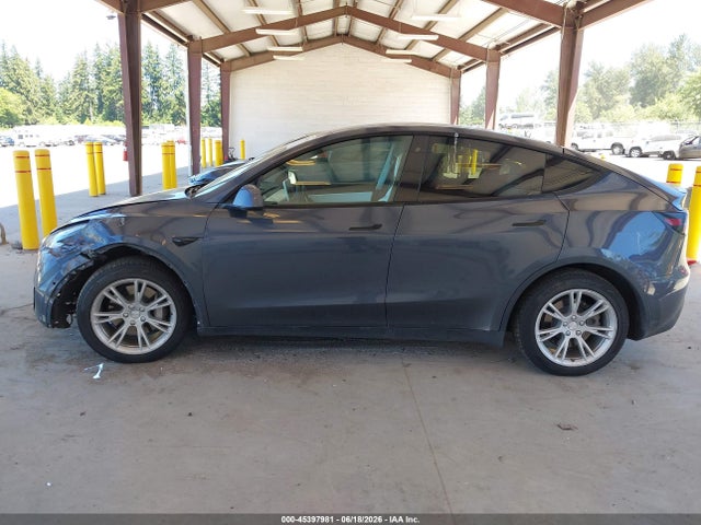 45397981 :رقم المزاد ، 5YJYGDEE1LF018006 vin ، 2020 Tesla Model Y Long Range Dual Motor All-wheel Drive مزاد بيع