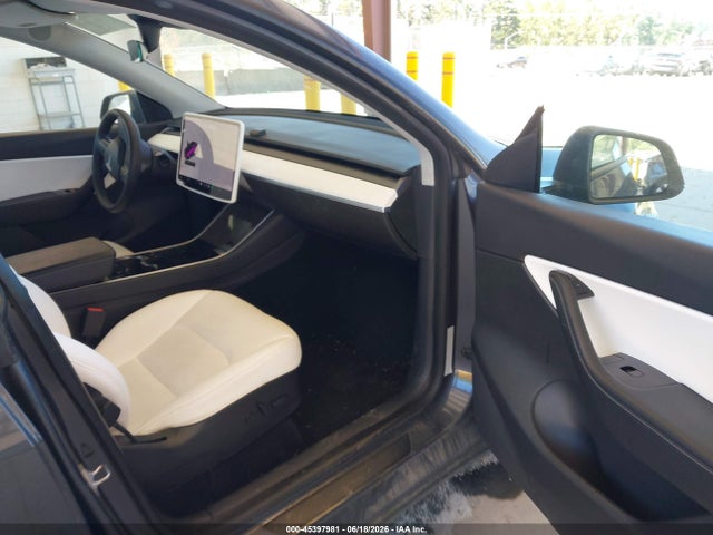 45397981 :رقم المزاد ، 5YJYGDEE1LF018006 vin ، 2020 Tesla Model Y Long Range Dual Motor All-wheel Drive مزاد بيع