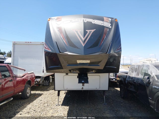 Voltage V Toy Hauler M-3605 2016 4YDF36025GZ990541 Image 6