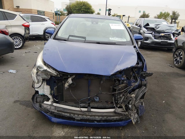 Toyota Prius Two 2017 JTDKBRFU2H3559450 Image 12