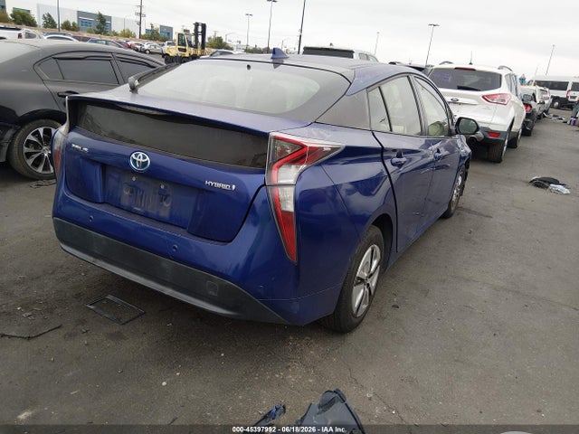 Toyota Prius Two 2017 JTDKBRFU2H3559450 Image 4