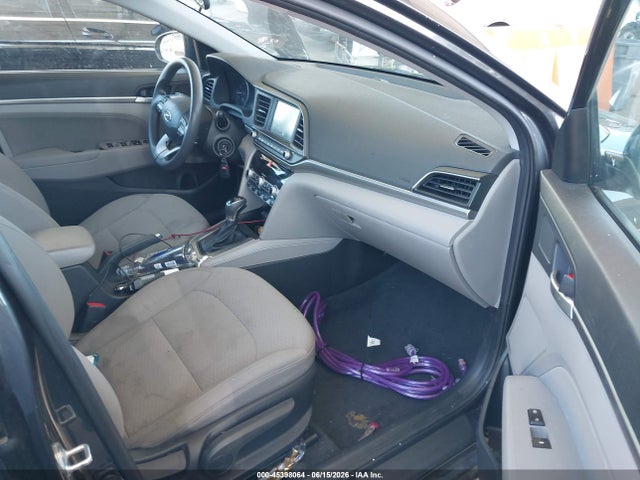 2020 Hyundai Elantra Sel მანქანა იყიდება აუქციონზე, vin: 5NPD84LF8LH556730, აუქციონის ნომერი: 45398064