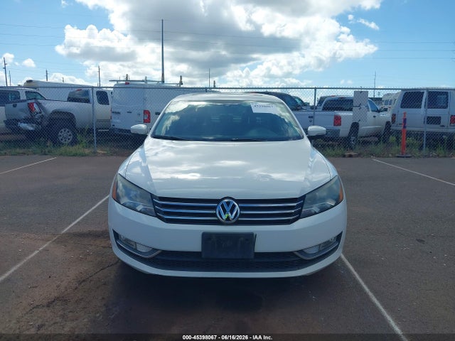 1VWBT7A38FC015643 Volkswagen Passat 1.8t Se