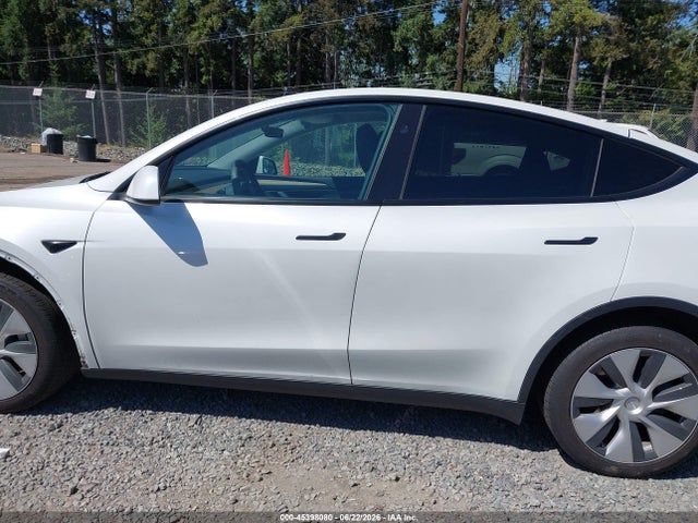 Продажа на аукционе авто 2023 Tesla Model Y Awd/long Range Dual Motor All-wheel Drive, vin: 7SAYGDEE1PF825103, номер лота: 45398080