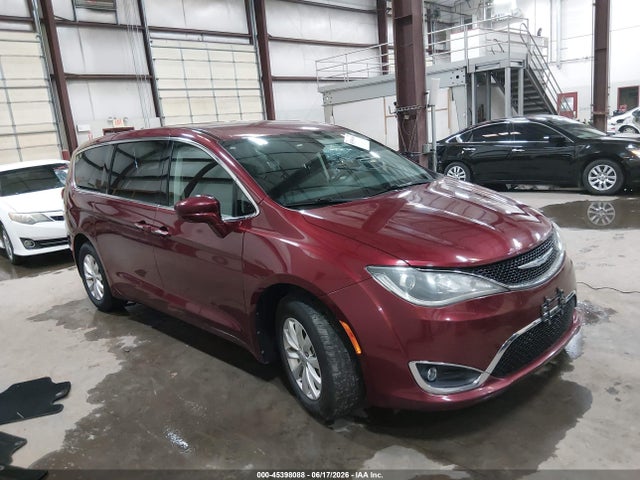 Продаж на аукціоні авто 2018 Chrysler Pacifica Touring Plus, vin: 2C4RC1FG8JR123769, номер лоту: 45398088