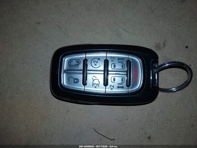 Продаж на аукціоні авто 2018 Chrysler Pacifica Touring Plus, vin: 2C4RC1FG8JR123769, номер лоту: 45398088