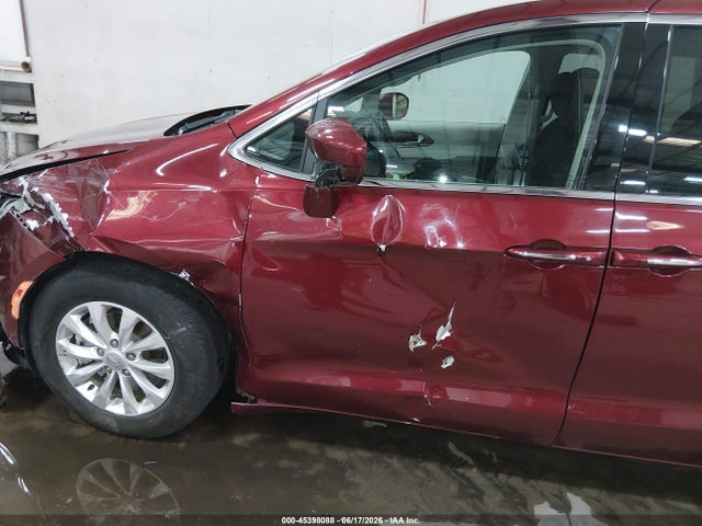 Продаж на аукціоні авто 2018 Chrysler Pacifica Touring Plus, vin: 2C4RC1FG8JR123769, номер лоту: 45398088