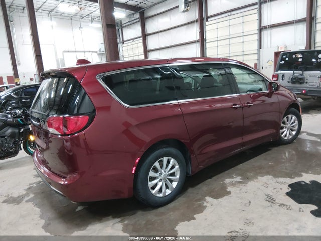 Продаж на аукціоні авто 2018 Chrysler Pacifica Touring Plus, vin: 2C4RC1FG8JR123769, номер лоту: 45398088